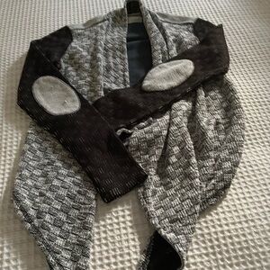Gently used Anthropologie Handkerchief Sweater Size Small